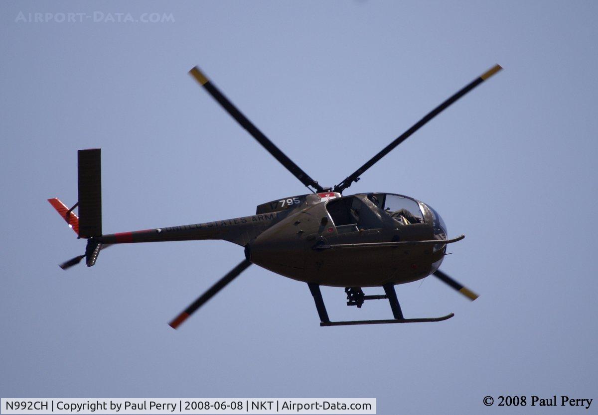 N992CH, 1967 Hughes OH-6A Cayuse C/N 380346, The Loach banking around during the Sky Soldiers Demo