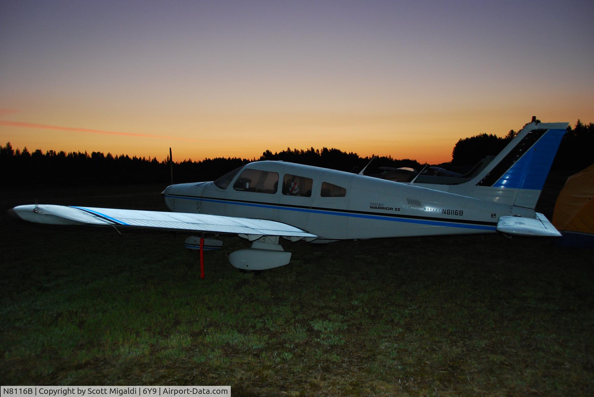 N8116B, 1979 Piper PA-28-161 C/N 28-8016124, Dawn at the 6Y9 Labor Day Fly-in