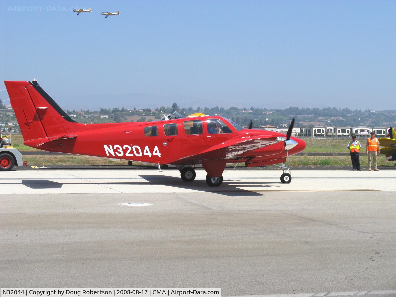 N32044, 2008 Hawker Beechcraft Corp G58 Baron C/N TH-2224, 2008 Hawker Beech G58 BARON, two Continental IO-550-C 300 Hp each, taxi