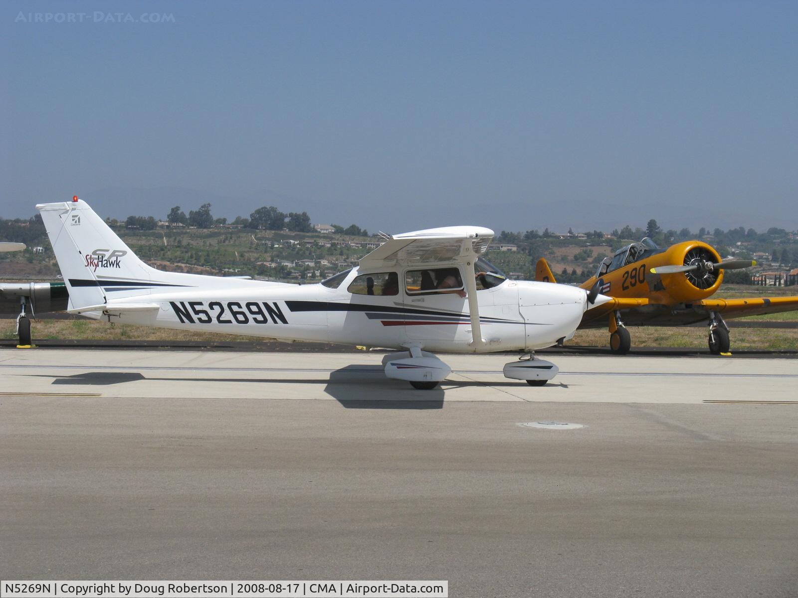 N5269N, 2002 Cessna 172S C/N 172S9184, 2002 Cessna 172S SKYHAWK SP, Lycoming IO-360-L2A 180 Hp, taxi