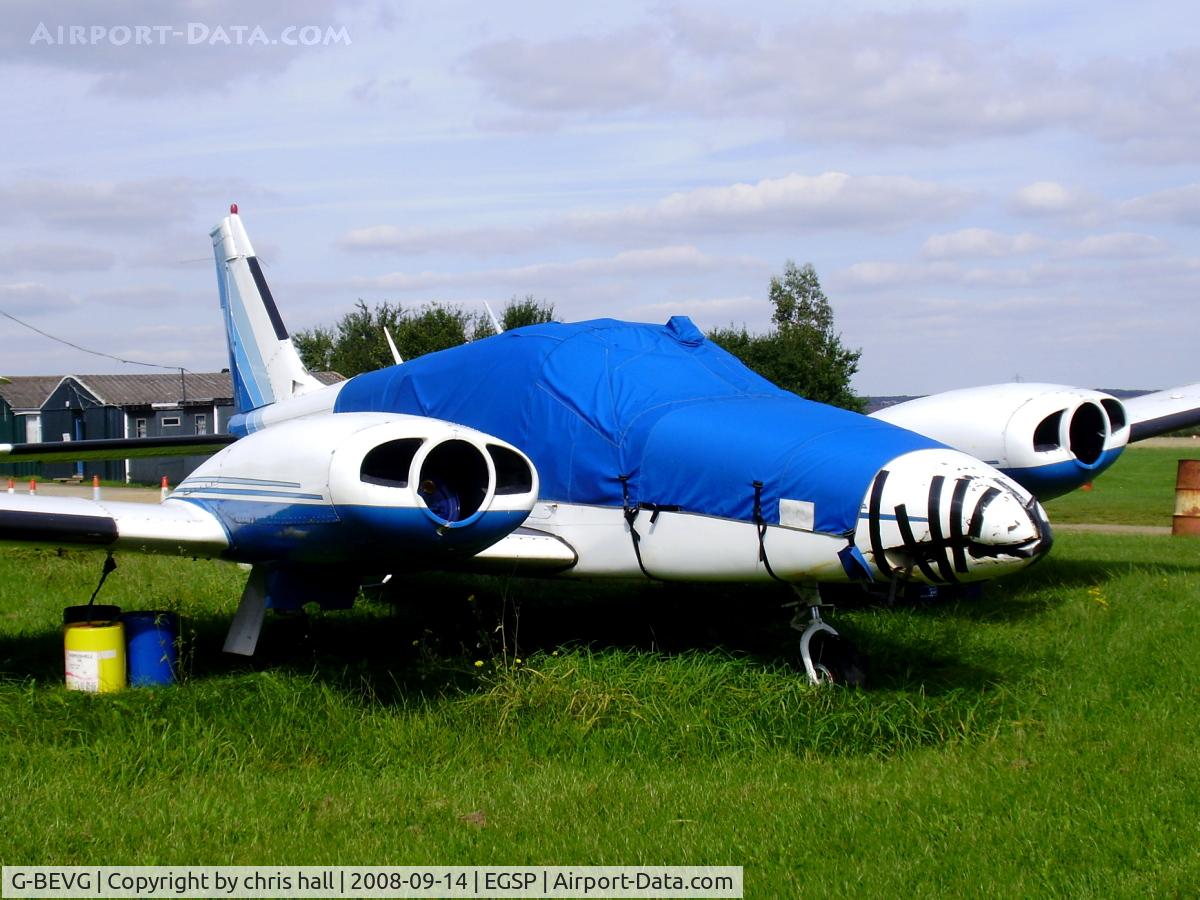 G-BEVG, 1975 Piper PA-34-200T Seneca II C/N 34-7570060, in the 