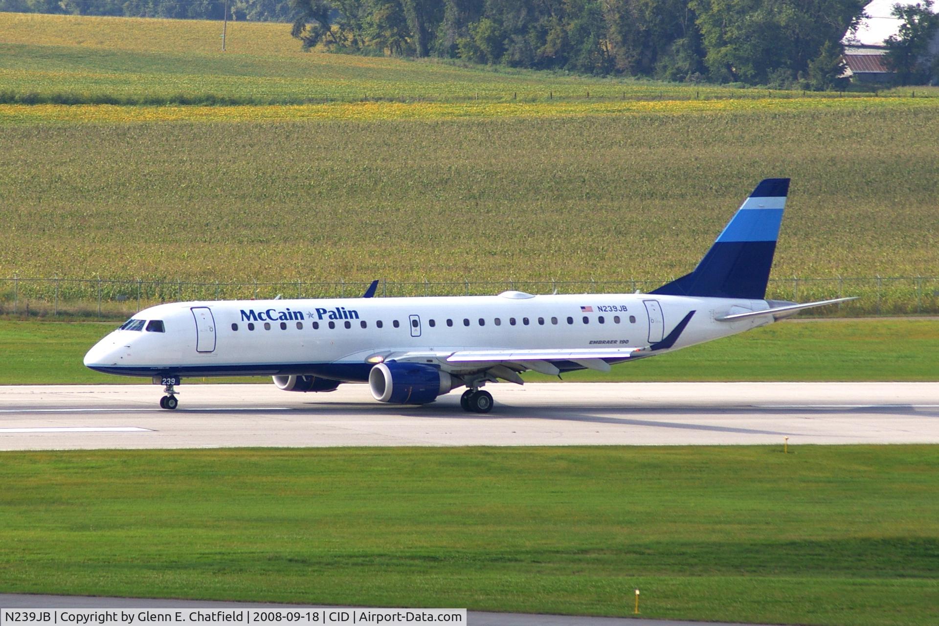 N239JB, 2006 Embraer 190AR (ERJ-190-100IGW) C/N 19000040, The press plane arrives on Runway 9