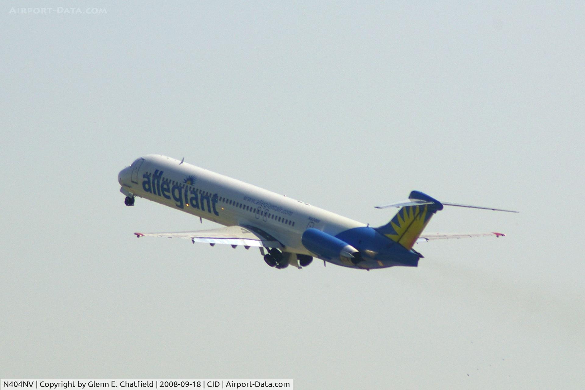 N404NV, 1989 McDonnell Douglas MD-88 C/N 49765, Departing Runway 9