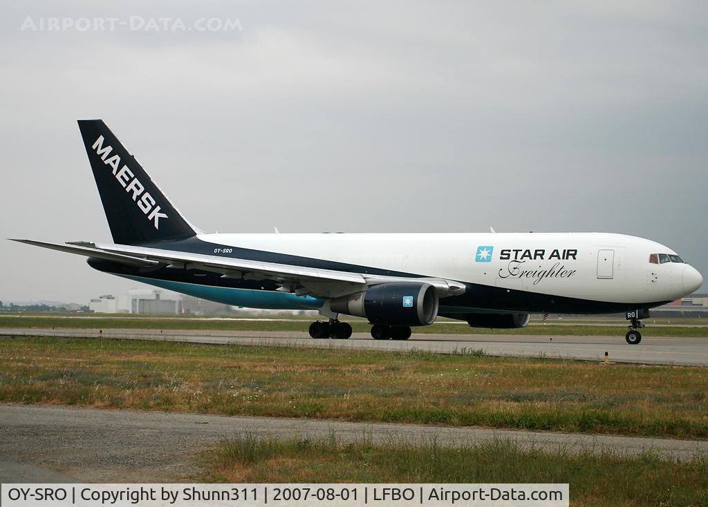 OY-SRO, 1994 Boeing 767-25E(BDSF) C/N 27194, Rolling holding point rwy 14L for departure to CGN