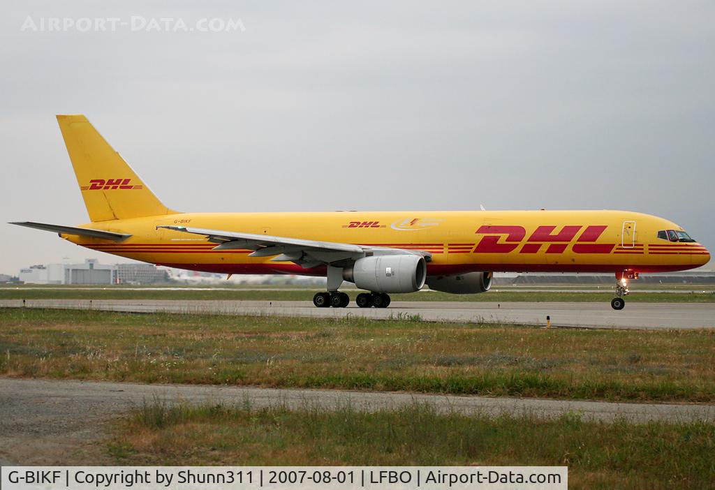 G-BIKF, 1983 Boeing 757-236/SF C/N 22177, Rolling holding point rwy 14L for departure to BRU