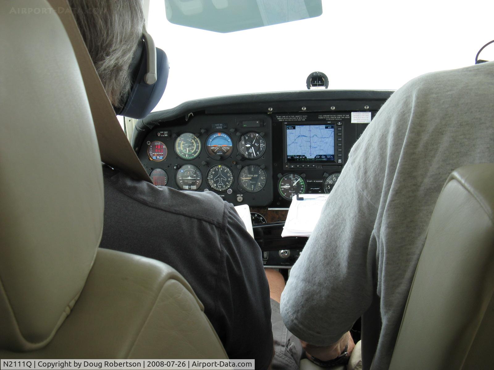 N2111Q, 1969 Beech 36 Bonanza C/N E-135, 1969 Beech 36 BONANZA, Continental IO-550 300 Hp upgrade, enroute last leg MCW to OSH
