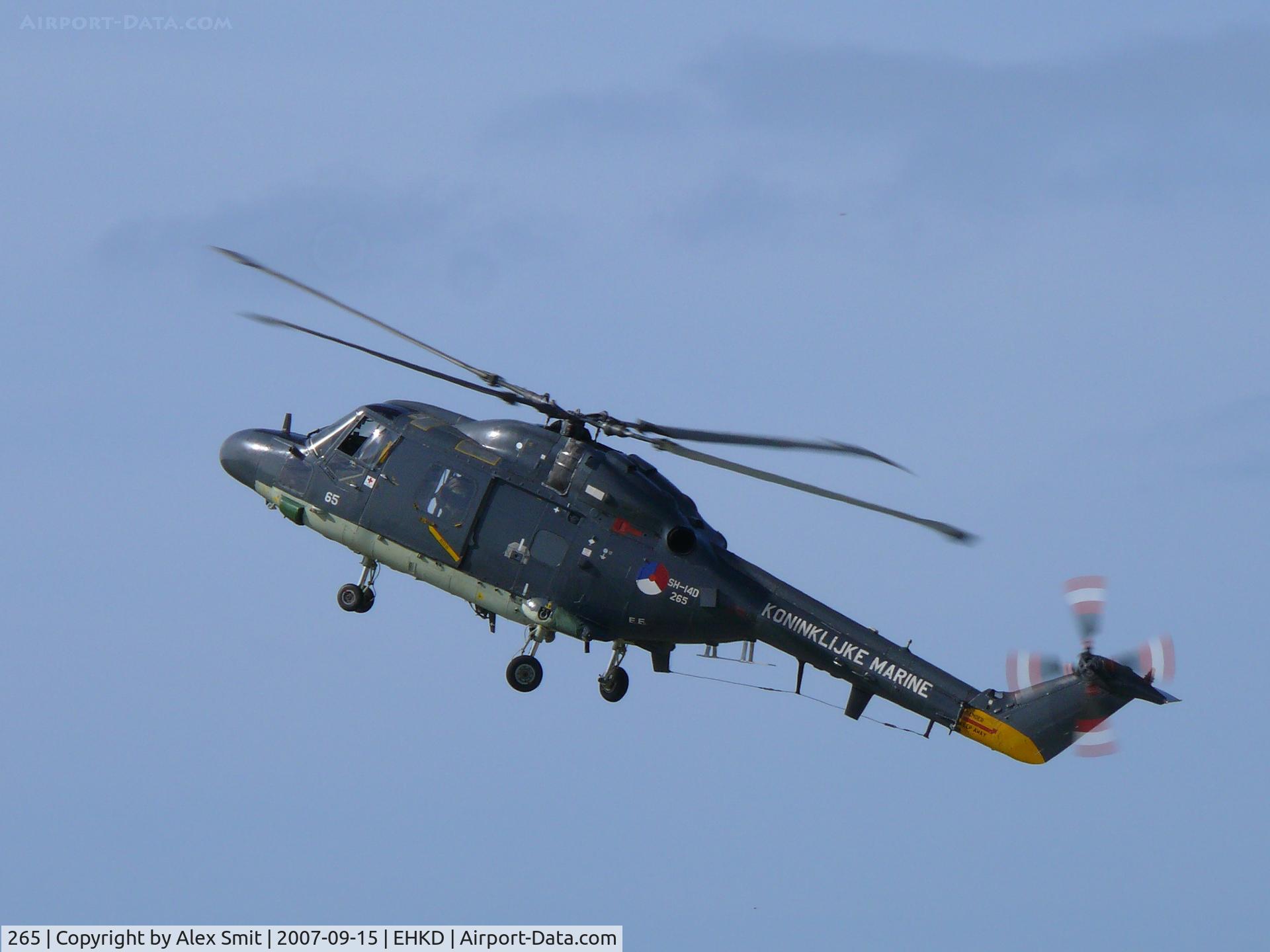 265, Westland SH-14D Lynx C/N 023, Flying a nice display