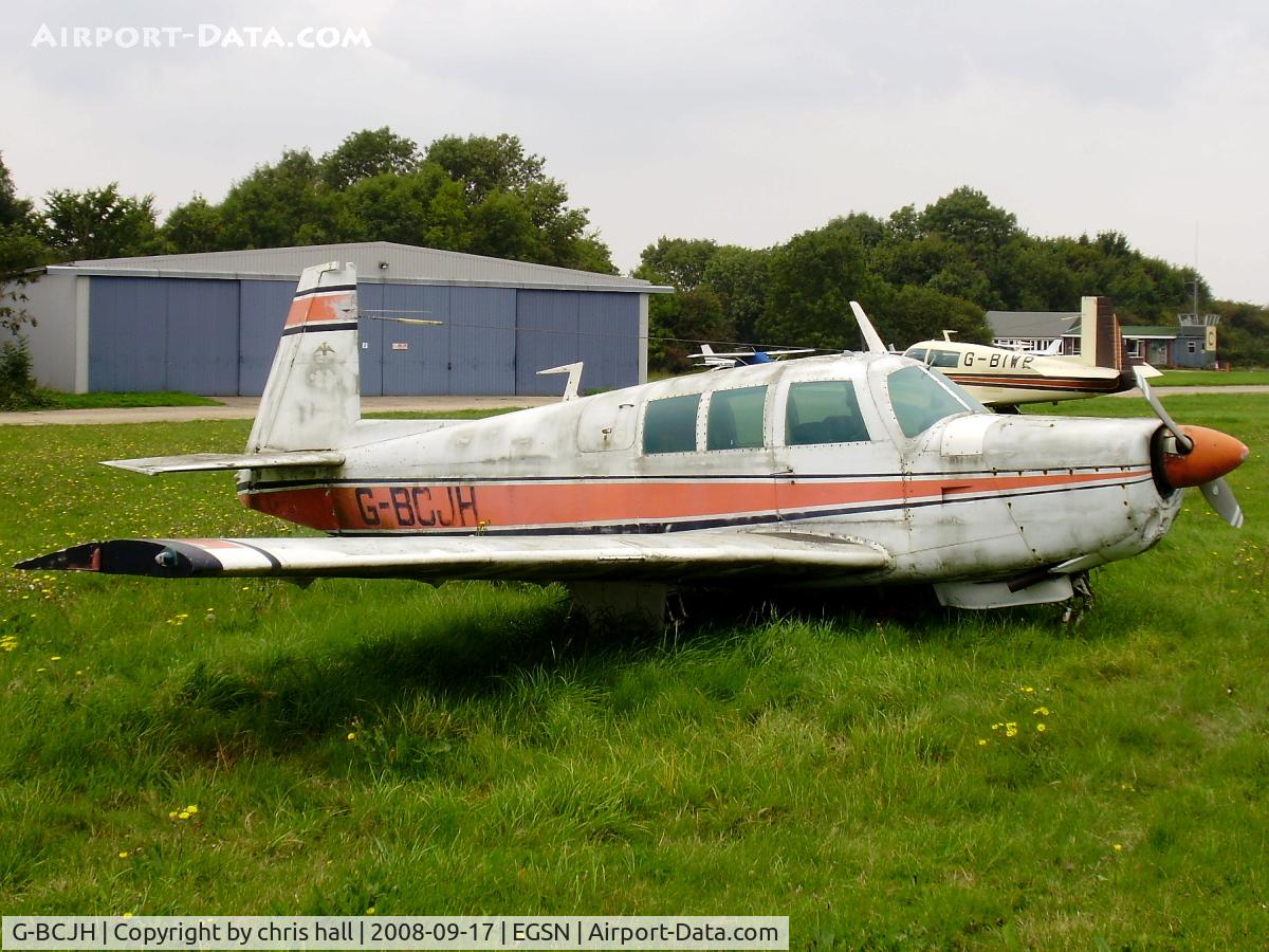 G-BCJH, 1966 Mooney M20F Executive C/N 670126, Previous ID: N9549M