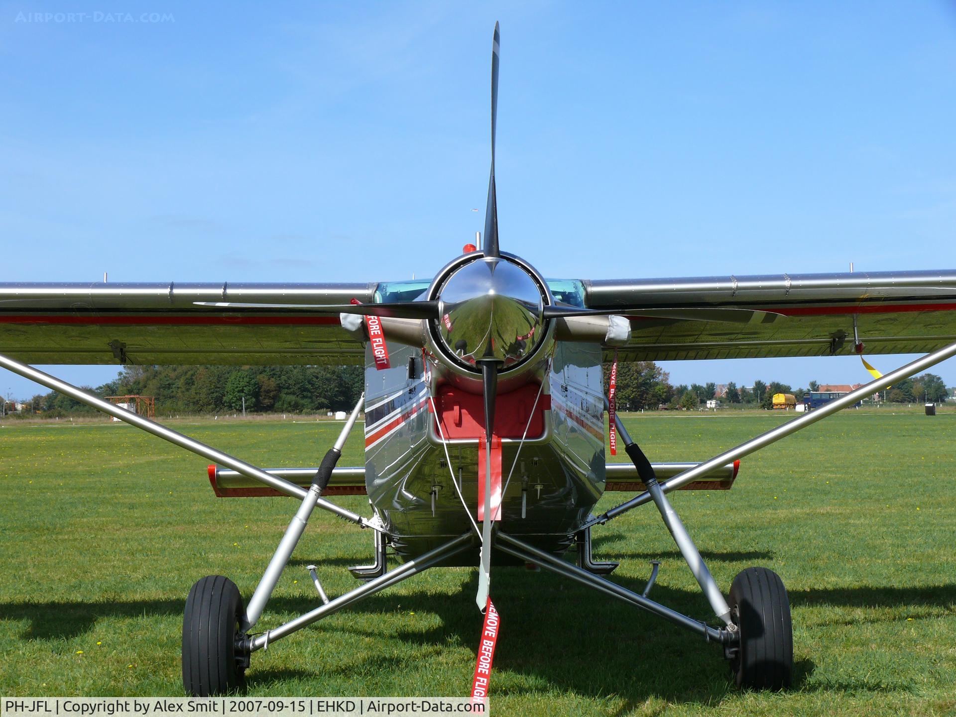 PH-JFL, Pilatus PC-6B2-H4 Turbo Porter C/N 947, Nice and shiny