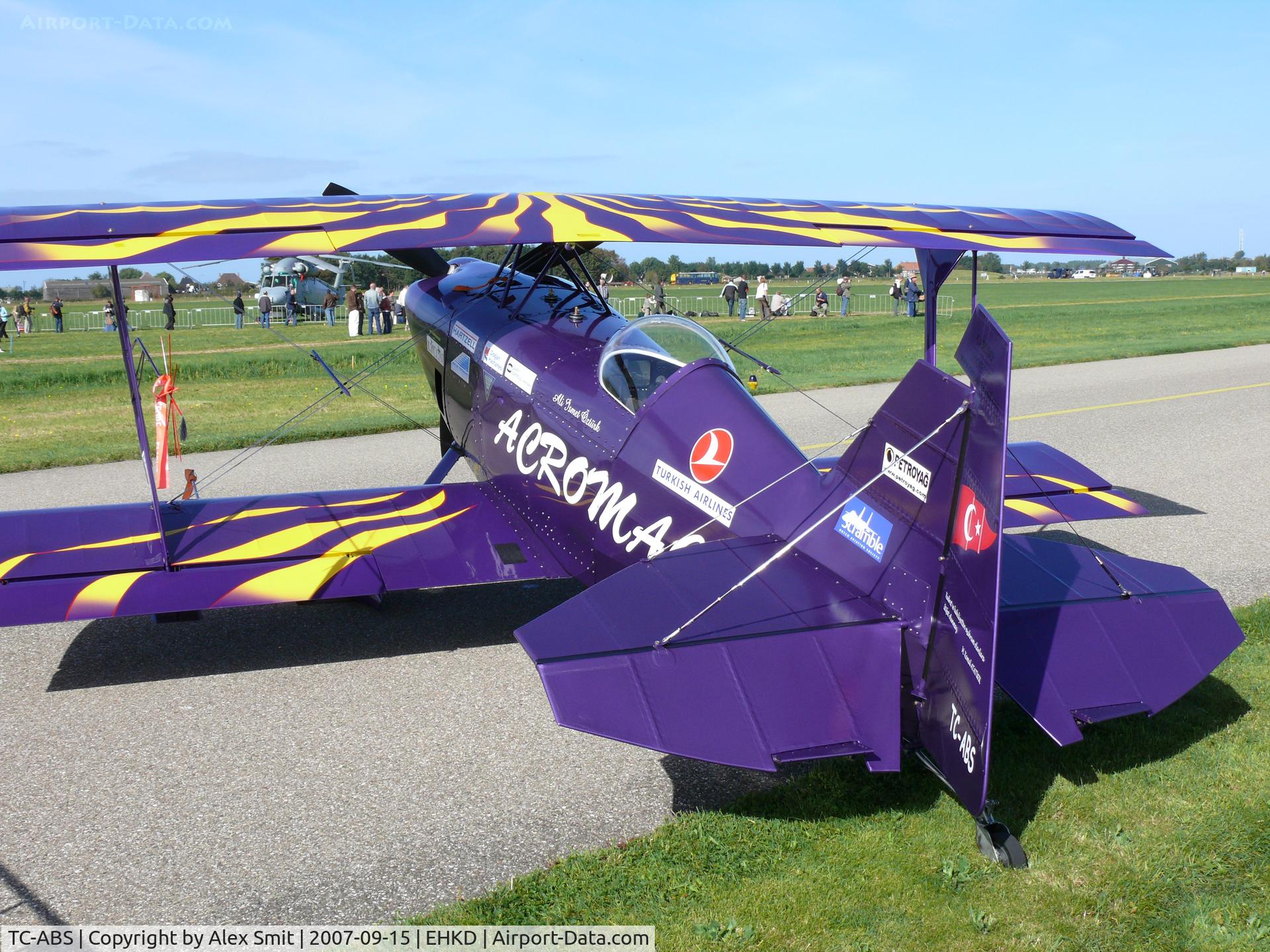 TC-ABS, Pitts S-2S Special C/N 2002, Ali Oztürk's Purple Violet is looking great on static