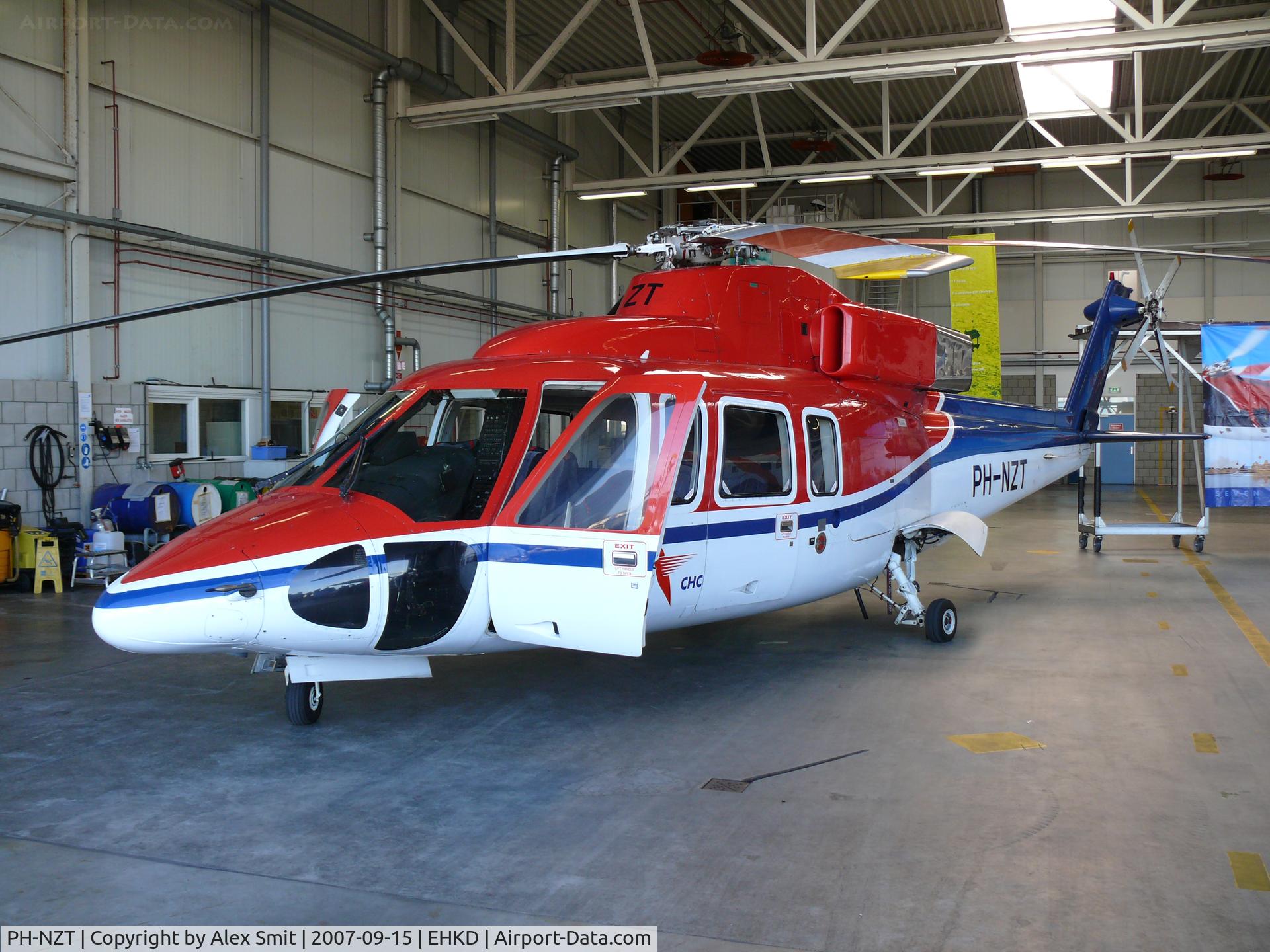 PH-NZT, Sikorsky S-76B C/N 760326, Displayed inside the CHC hangar