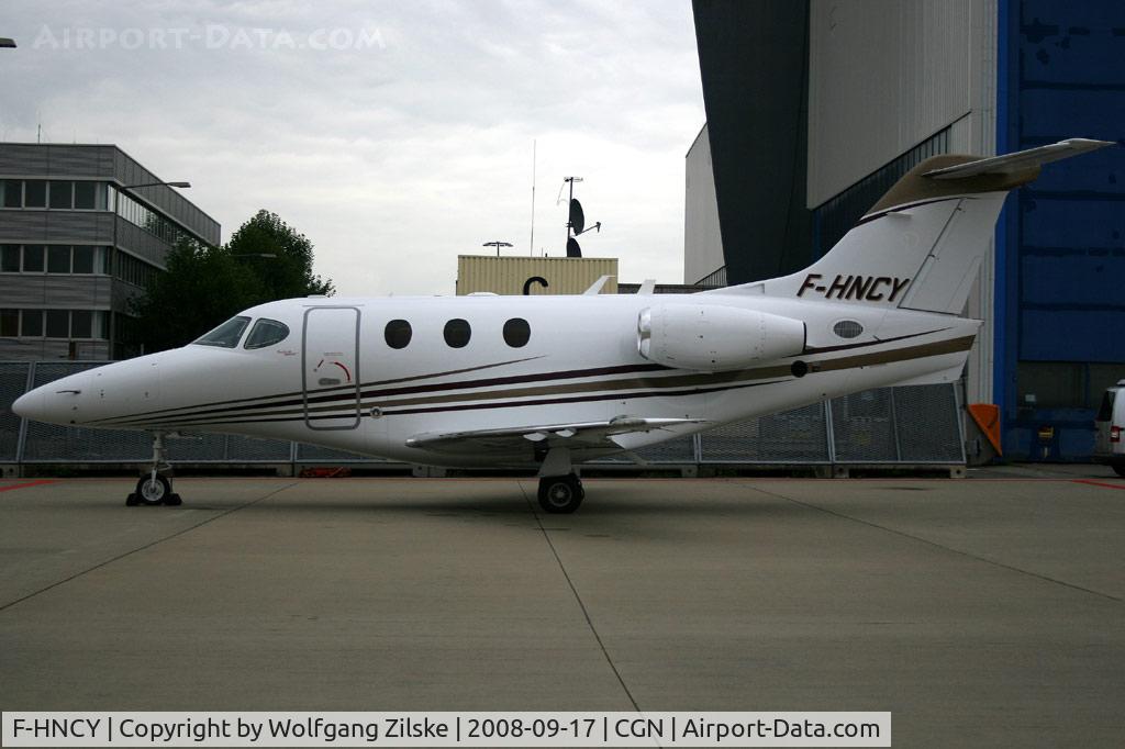 F-HNCY, 2008 Hawker Beechcraft 390 C/N RB-230, visitor