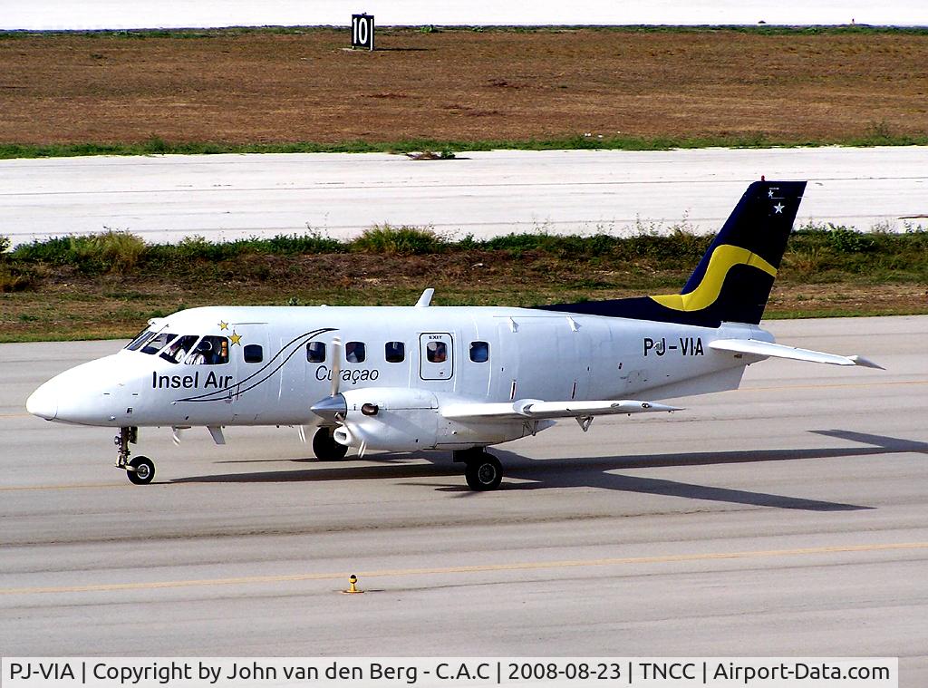 PJ-VIA, 1981 Embraer EMB-110P1 Bandeirante C/N 110387, Insel Air