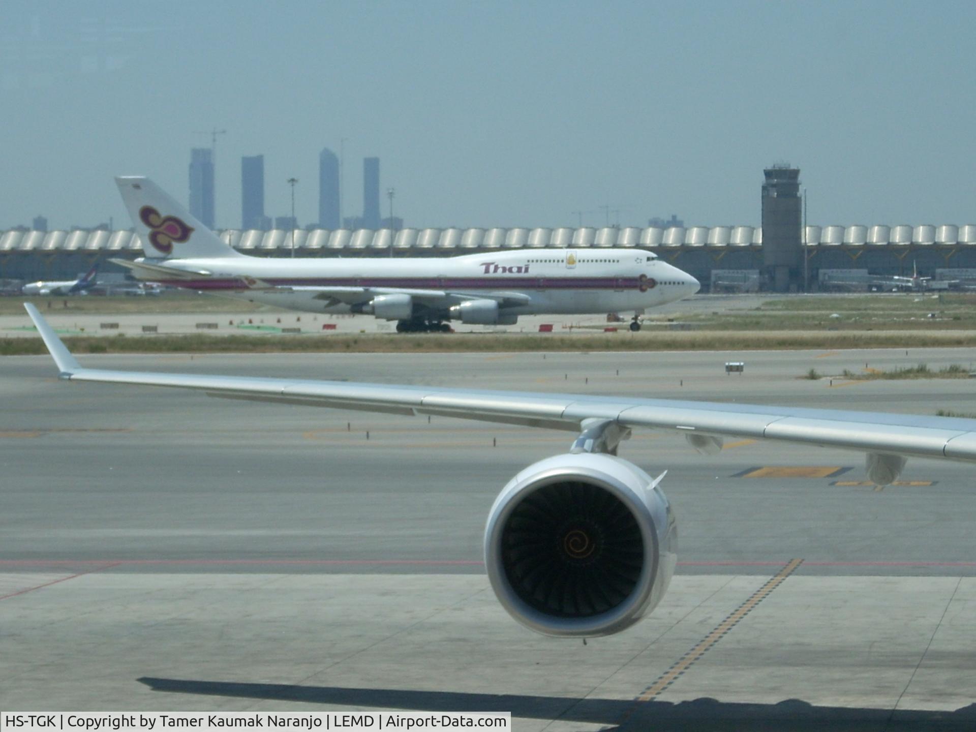 HS-TGK, 1990 Boeing 747-4D7 C/N 24993, Thai Airways take off from Madrid to Thailand