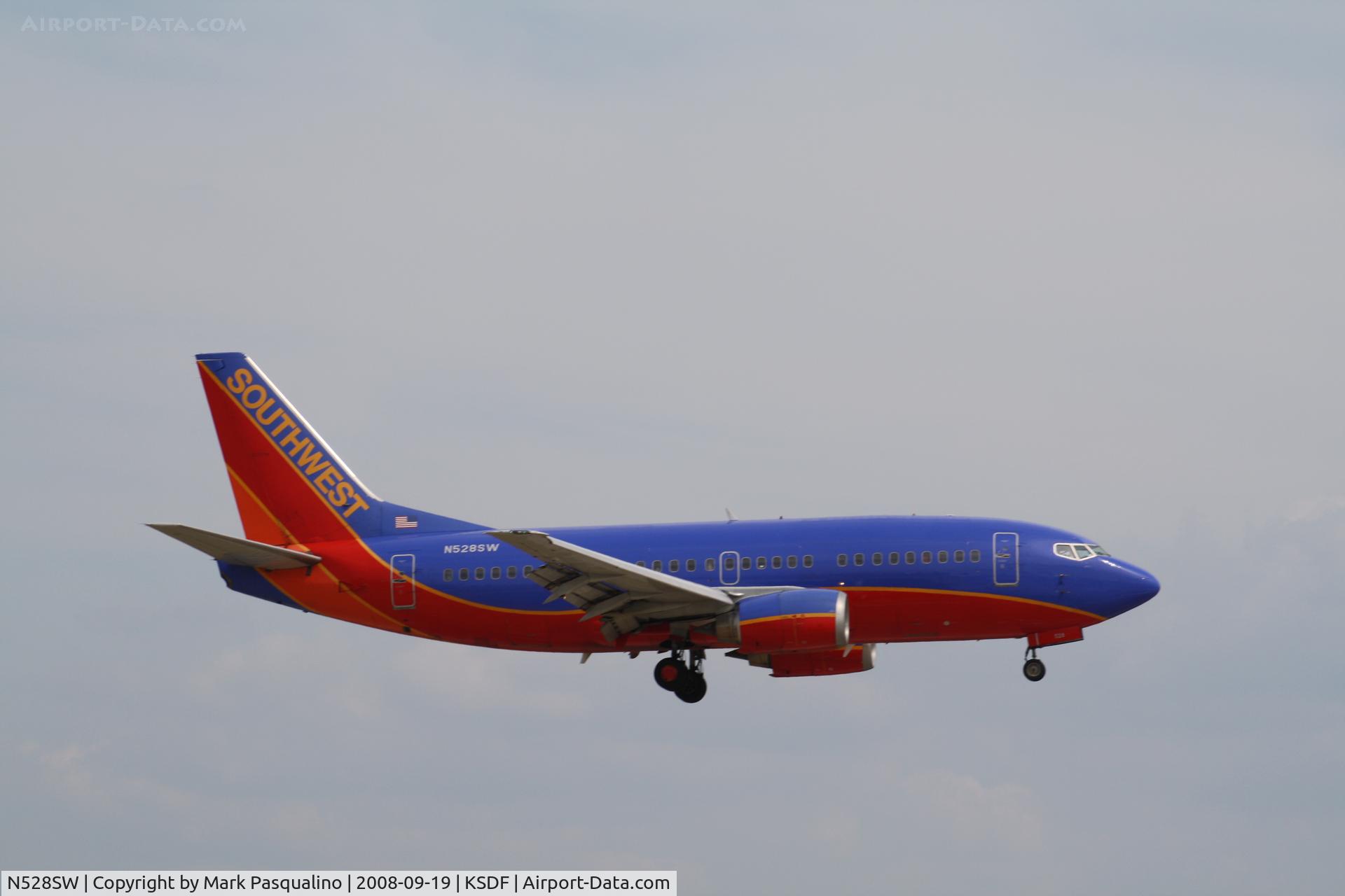 N528SW, 1992 Boeing 737-5H4 C/N 26570, Boeing 737-500