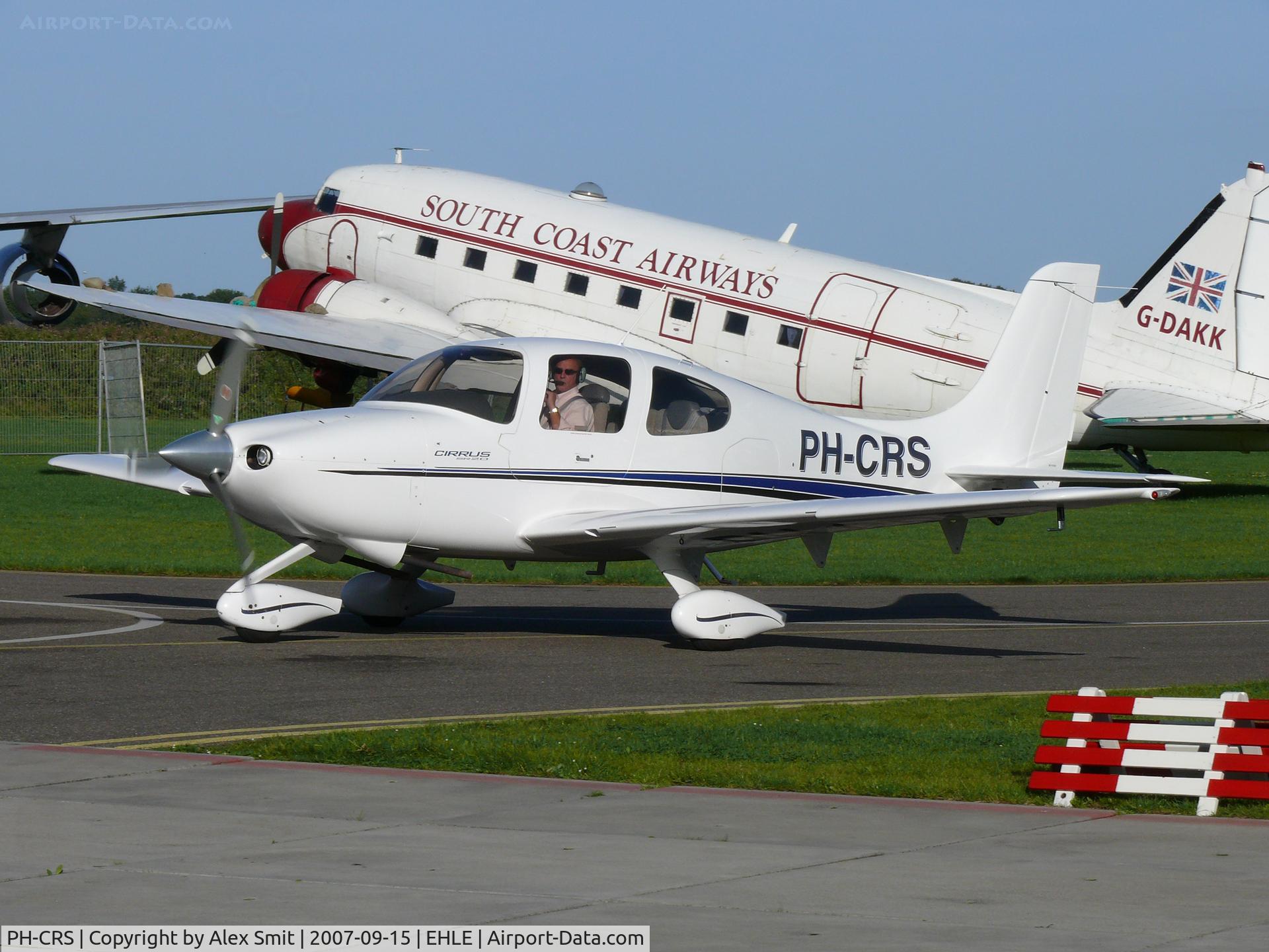 PH-CRS, 2000 Cirrus SR20 C/N 1092, Arriving at the Aviodrome museum apron