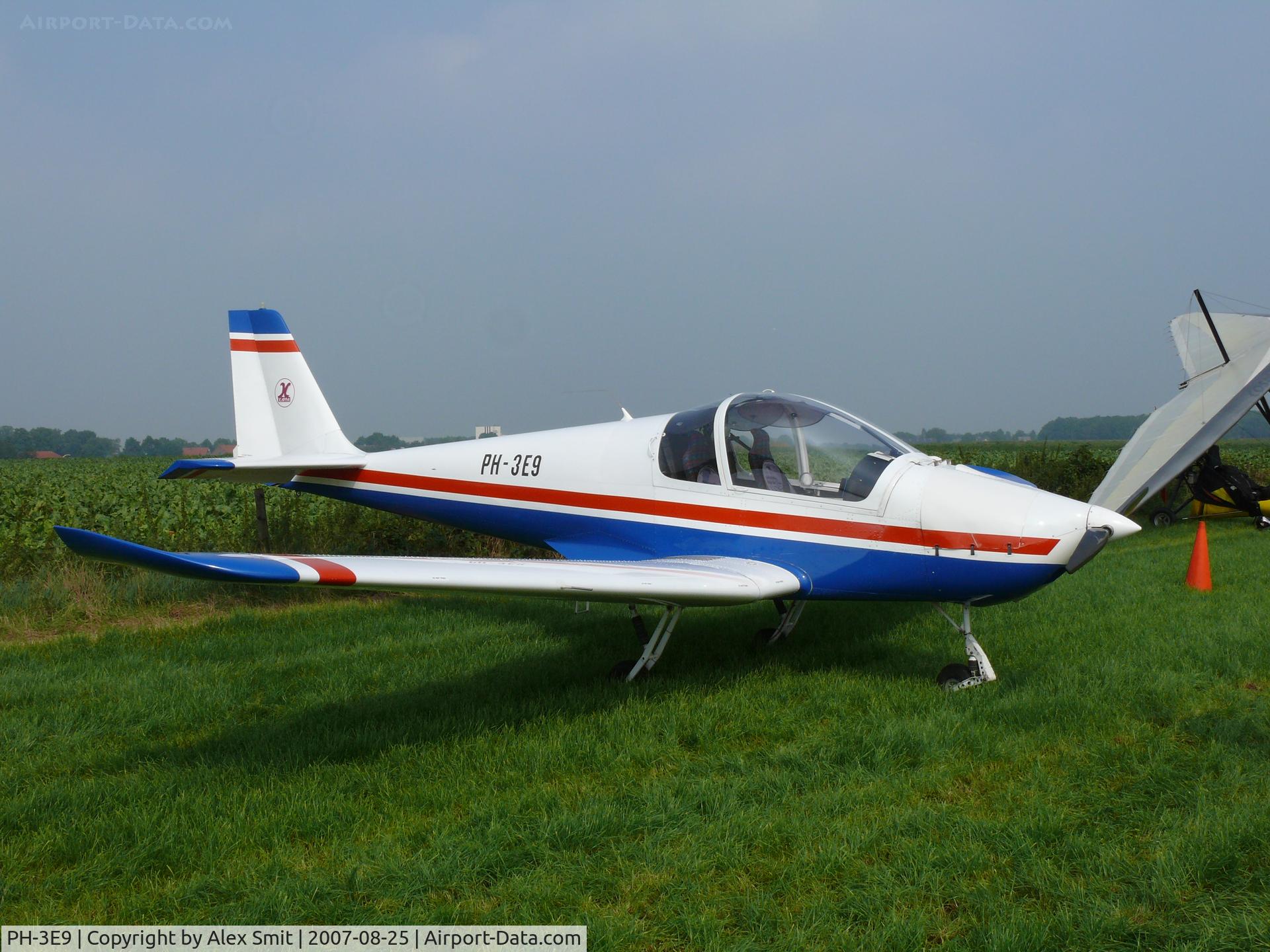 PH-3E9, Kappa KP-2UR Sova C/N 0103/98, Parked on Temporary Airport Veulen International (PH)