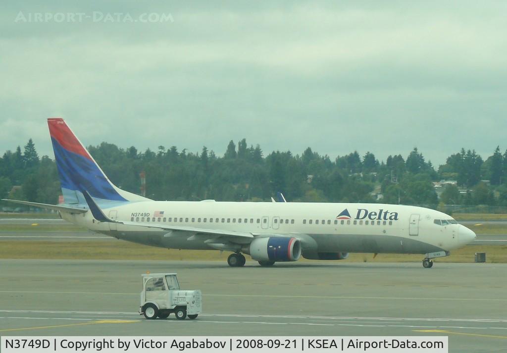 N3749D, 2001 Boeing 737-832 C/N 30490, At Seattle Tacoma
