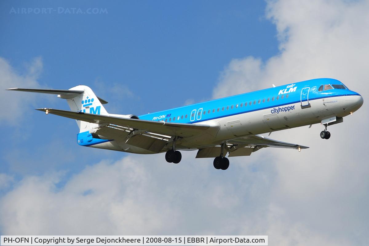 PH-OFN, 1993 Fokker 100 (F-28-0100) C/N 11477, Landing on RWY 02