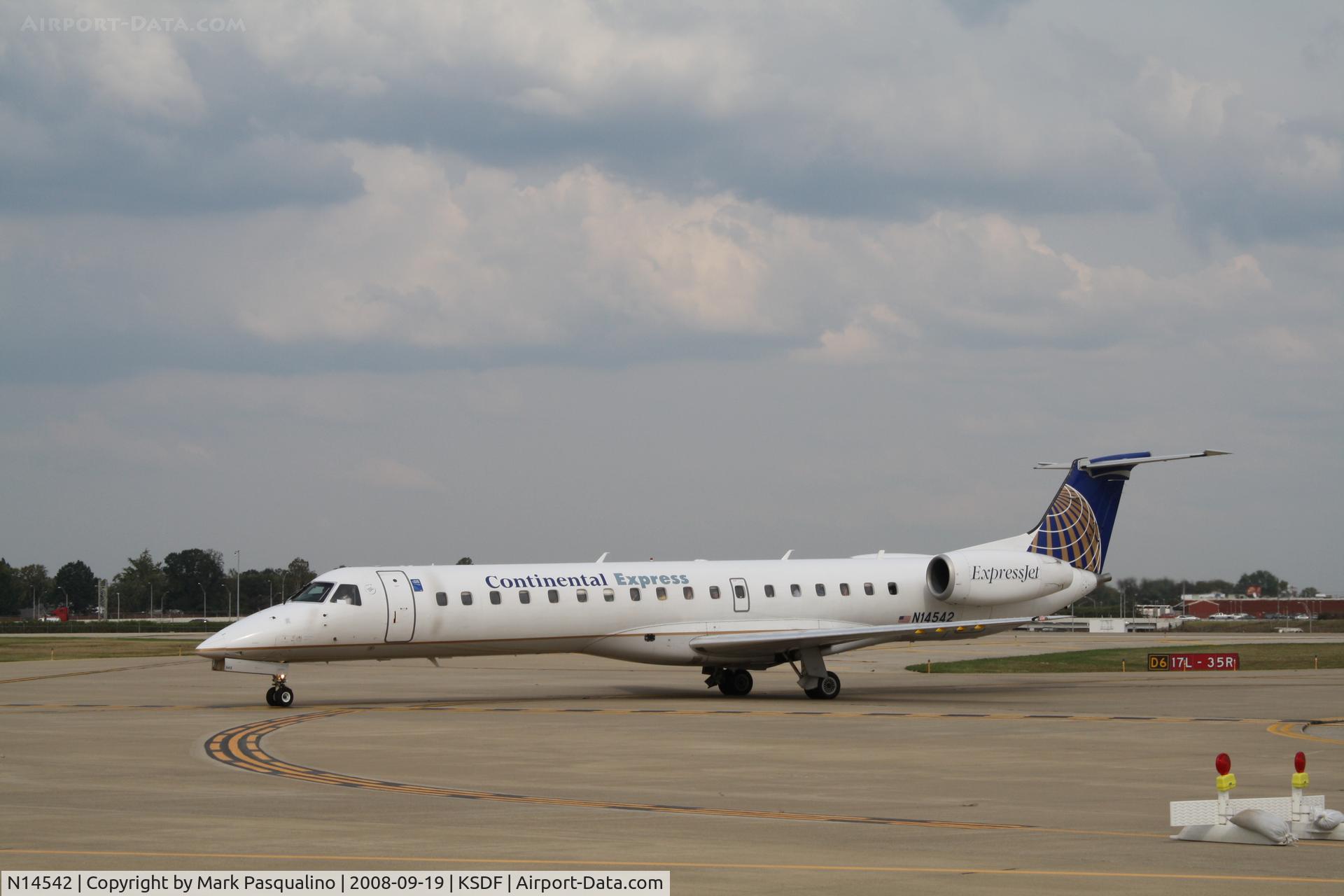 N14542, 2001 Embraer ERJ-145LR (EMB-145LR) C/N 145547, EMB-145LR