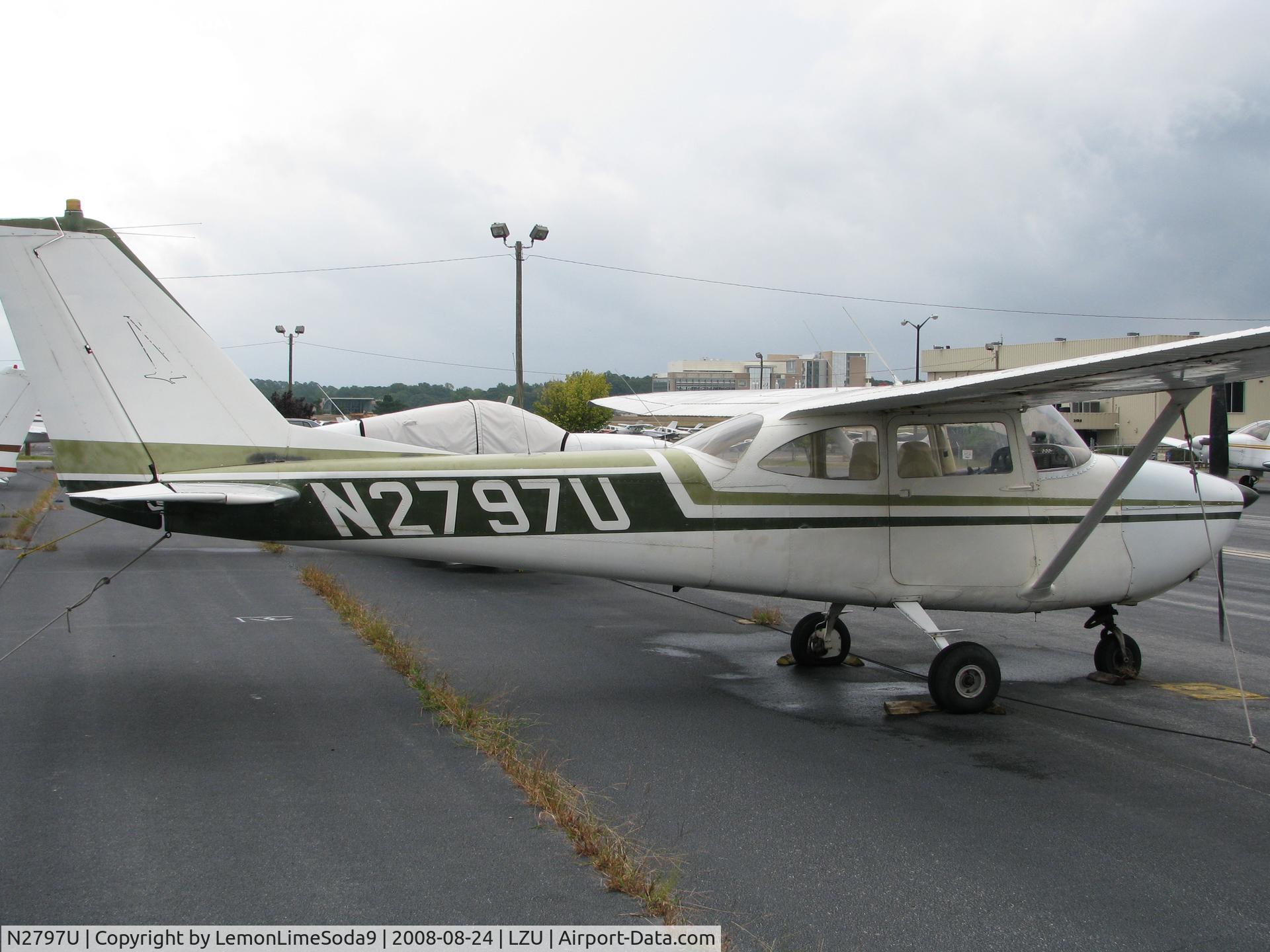 N2797U, 1963 Cessna 172D C/N 17250397, Just another day at the airport.