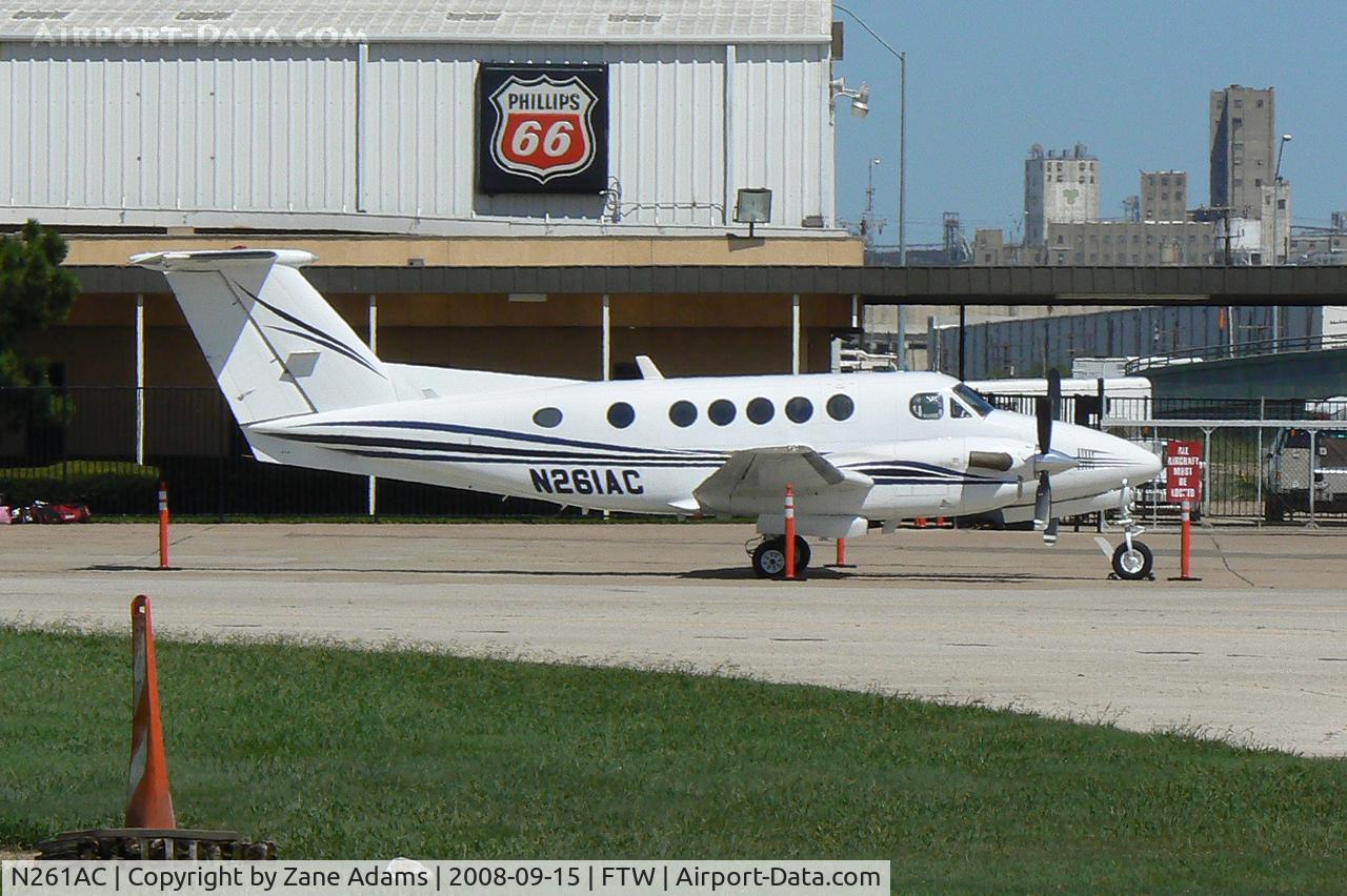 N261AC, 1977 Beech 200 Super King Air C/N BB-321, At Meacham Field