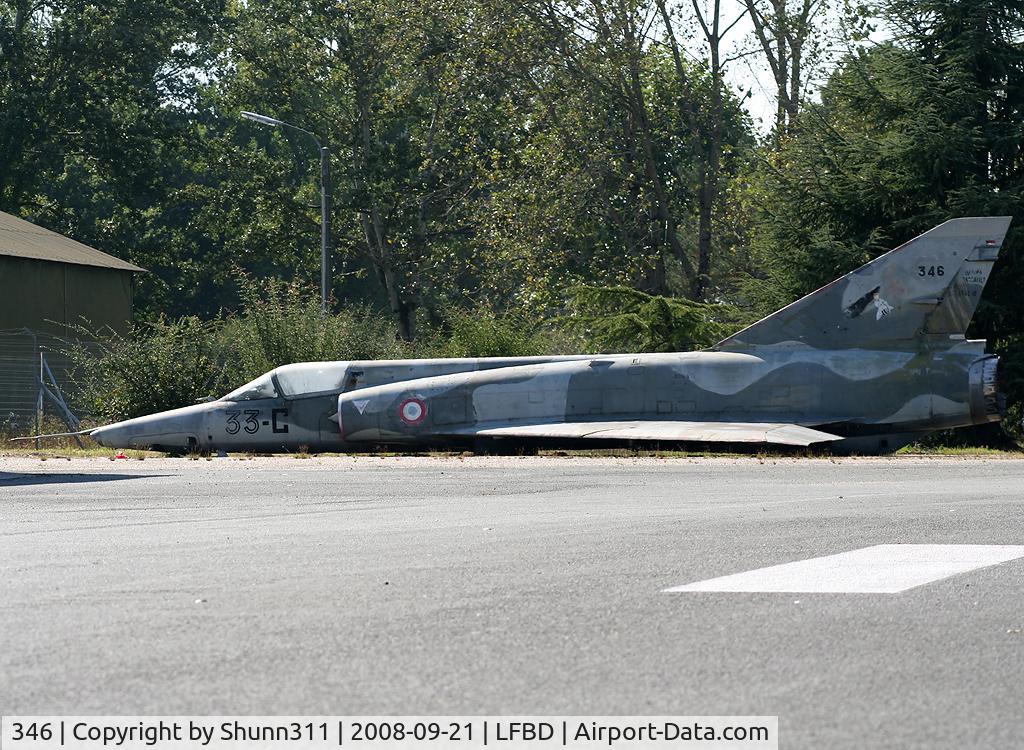346, Dassault Mirage IIIR C/N 346, Coded as '33-C' and stored inside the Air Force Base