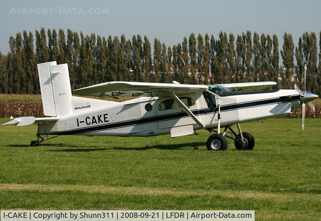 I-CAKE, 2004 Pilatus PC-6/B2-H4 Turbo Porter C/N 942, Arriving from paratrooping flight...