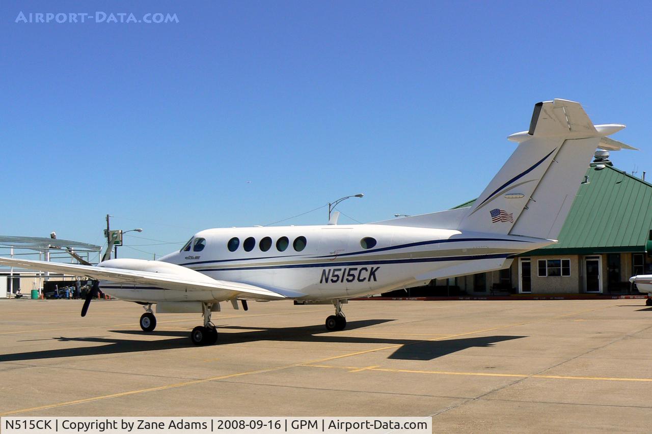 N515CK, 2000 Raytheon Aircraft Company B200 C/N BB-1726, At Grand Prairie Municipal