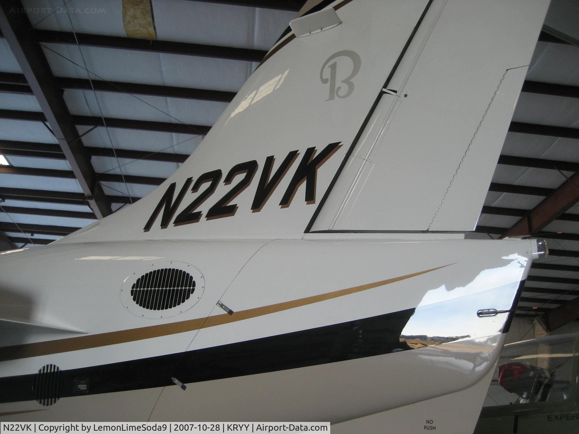 N22VK, 2005 Beech 390 Premier 1 C/N RB-140, Just another day at the airport.