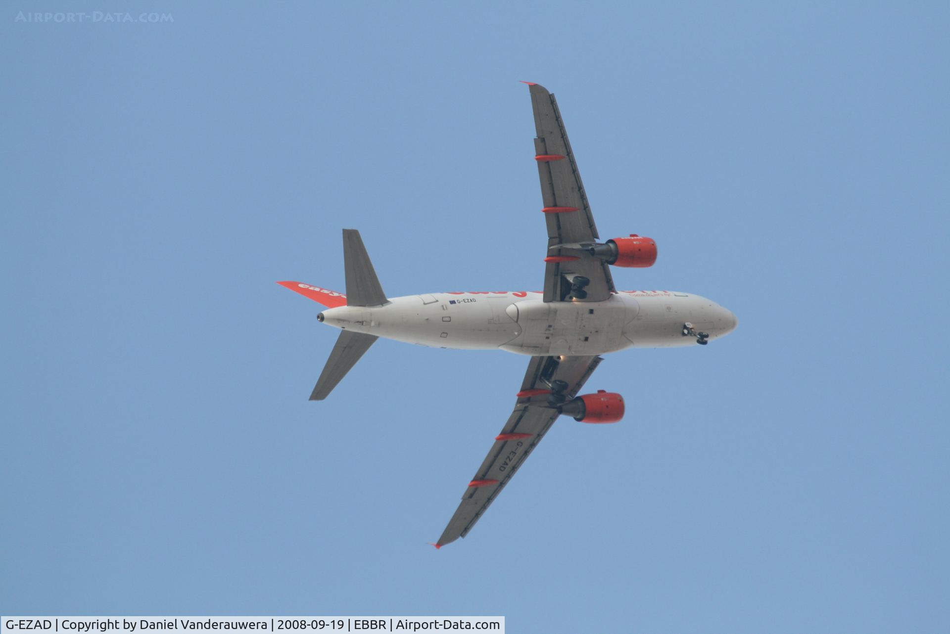 G-EZAD, 2006 Airbus A319-111 C/N 2702, on approach to rwy 07L