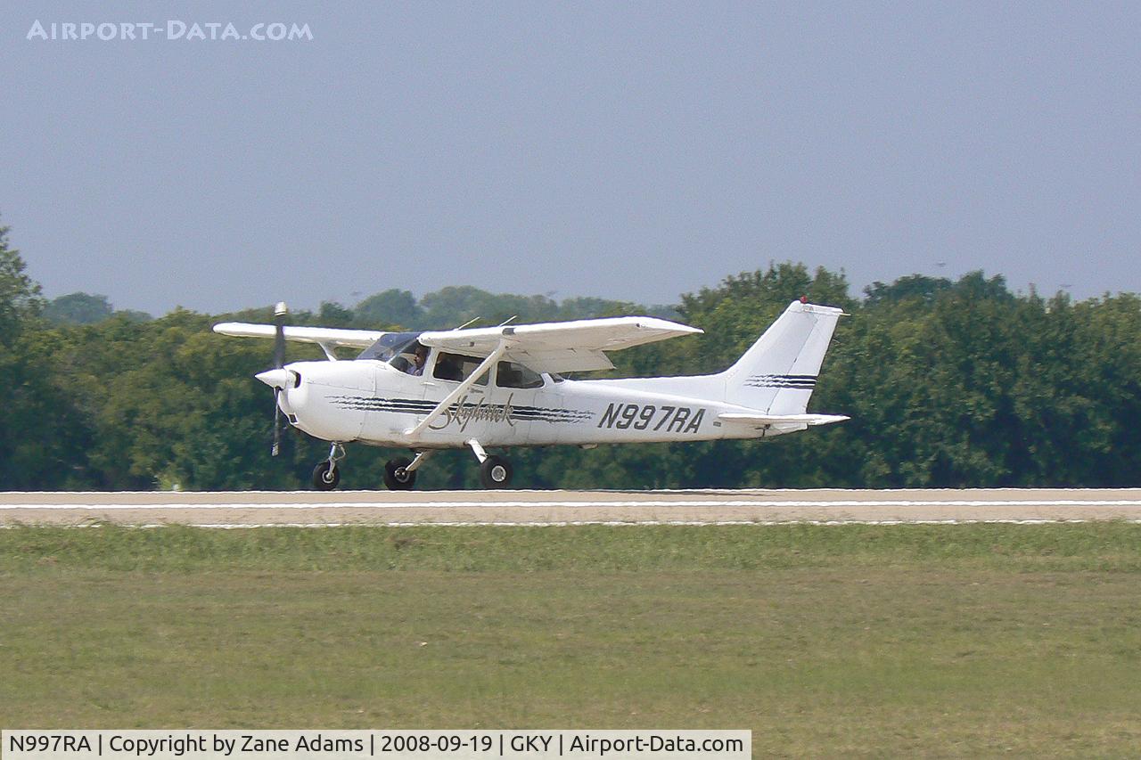 N997RA, 1997 Cessna 172R C/N 17280028, At Arlington Municipal