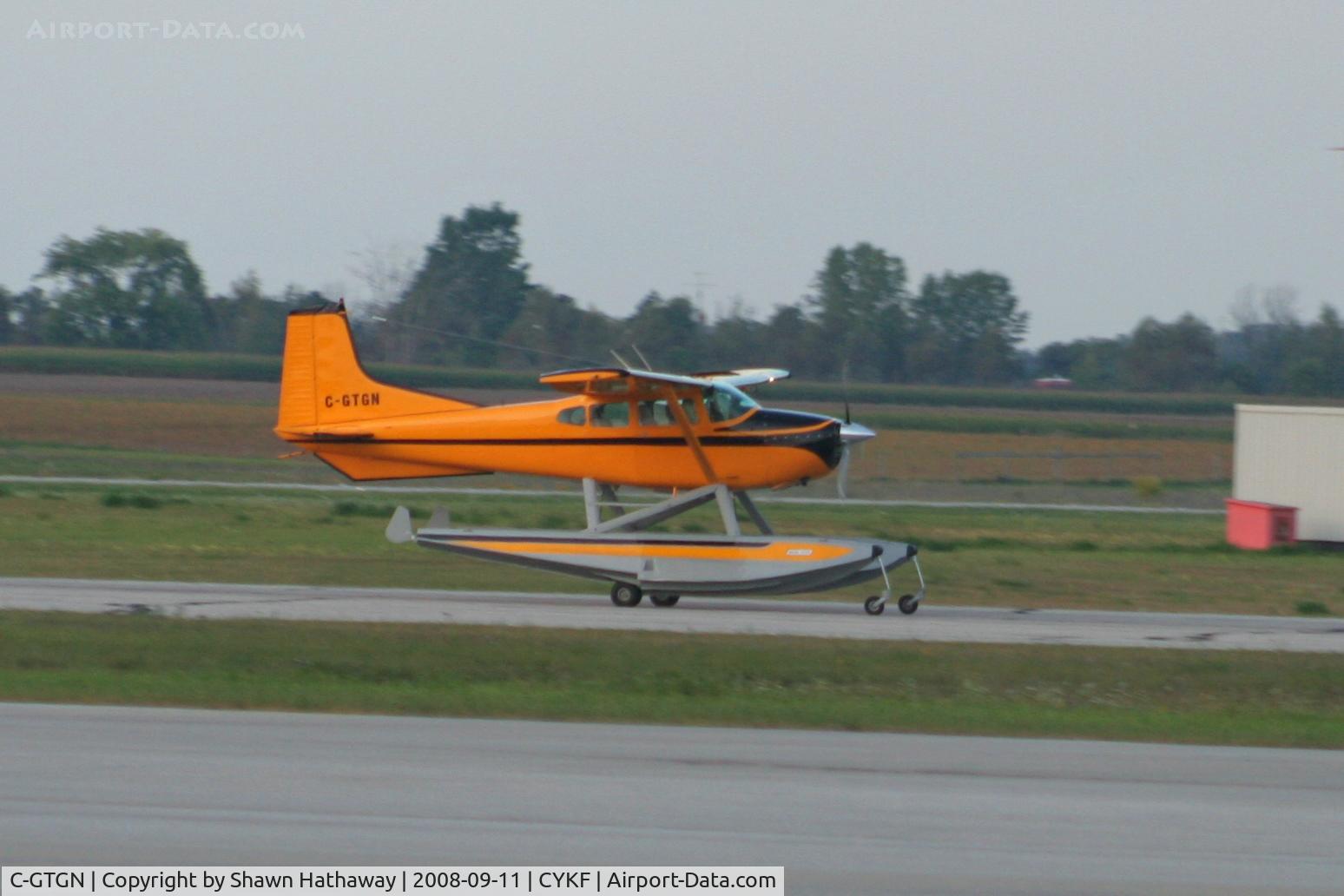C-GTGN, 1971 Cessna A185E Skywagon 185 C/N 185-01876, Landing Runway 14 (Canon XT, 70-300mm)
