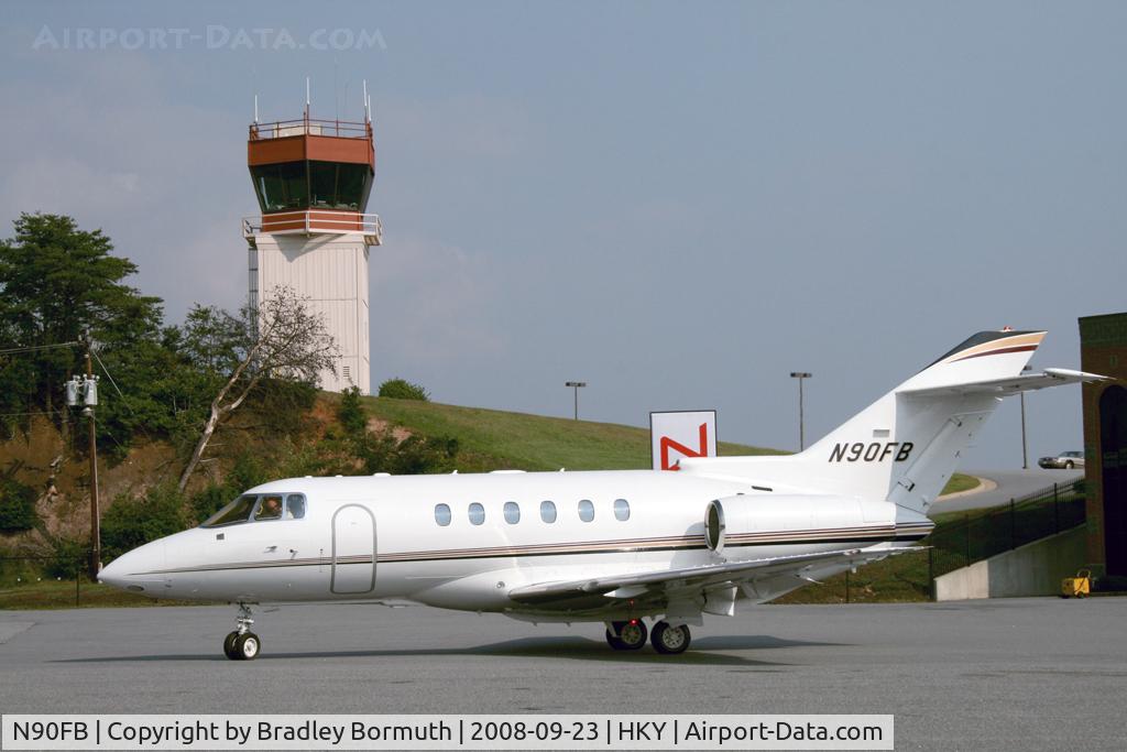 N90FB, 2003 Raytheon Hawker 800XP C/N 258613, A great day to take pictures.