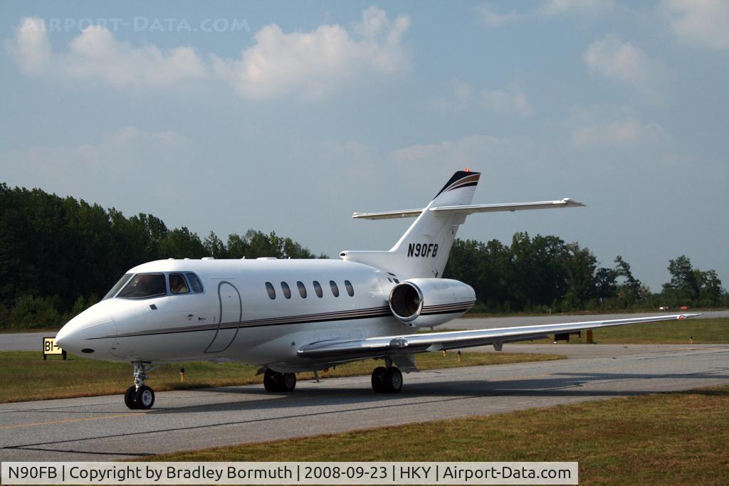 N90FB, 2003 Raytheon Hawker 800XP C/N 258613, A great day to take pictures.