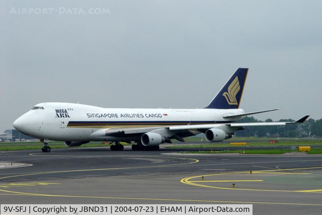 9V-SFJ, 2001 Boeing 747-412F/SCD C/N 26559, Boeing 747-412F (SCD)