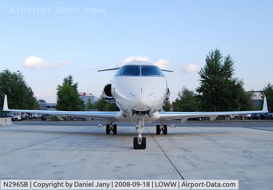 N296SB, 2007 Bombardier Challenger 300 (BD-100-1A10) C/N 20157, Private