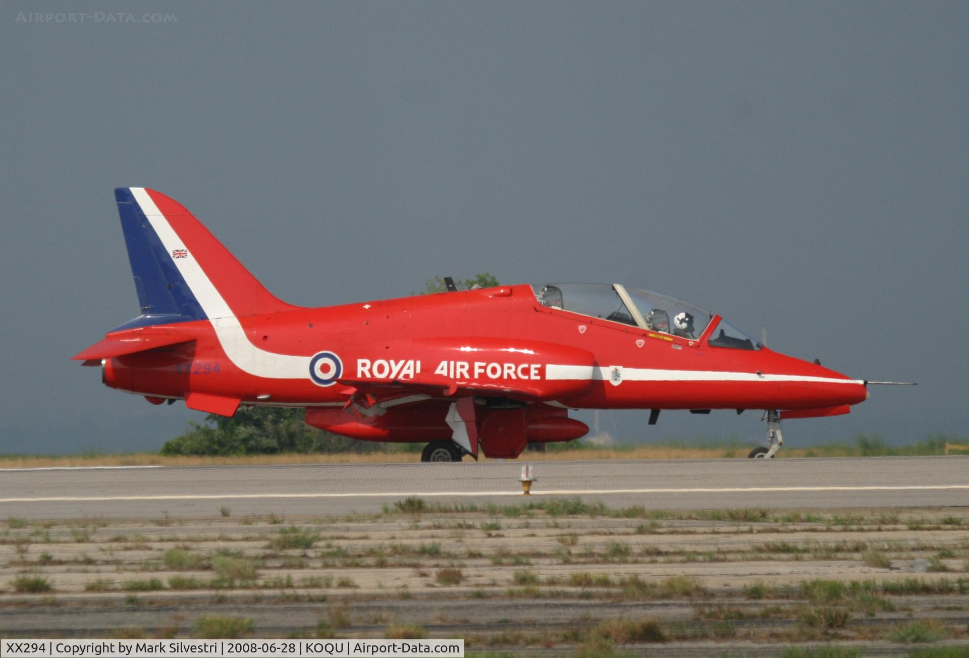 XX294, 1979 Hawker Siddeley Hawk T.1 C/N 122/312119, Quonset Point, RI 2008