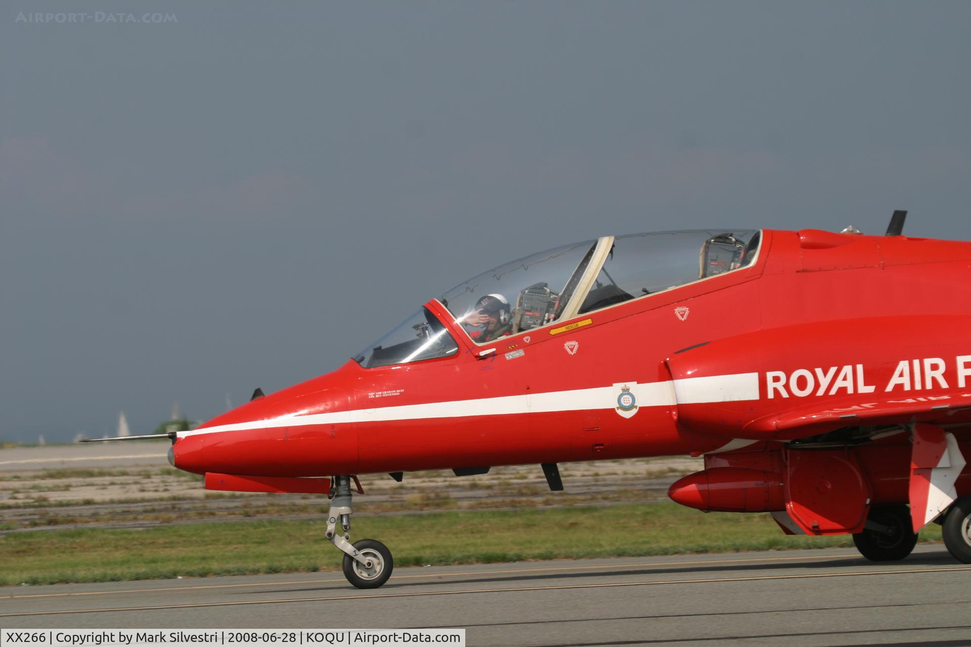 XX266, 1979 Hawker Siddeley Hawk T.1A C/N 102/312102, Quonset Point, RI 2008