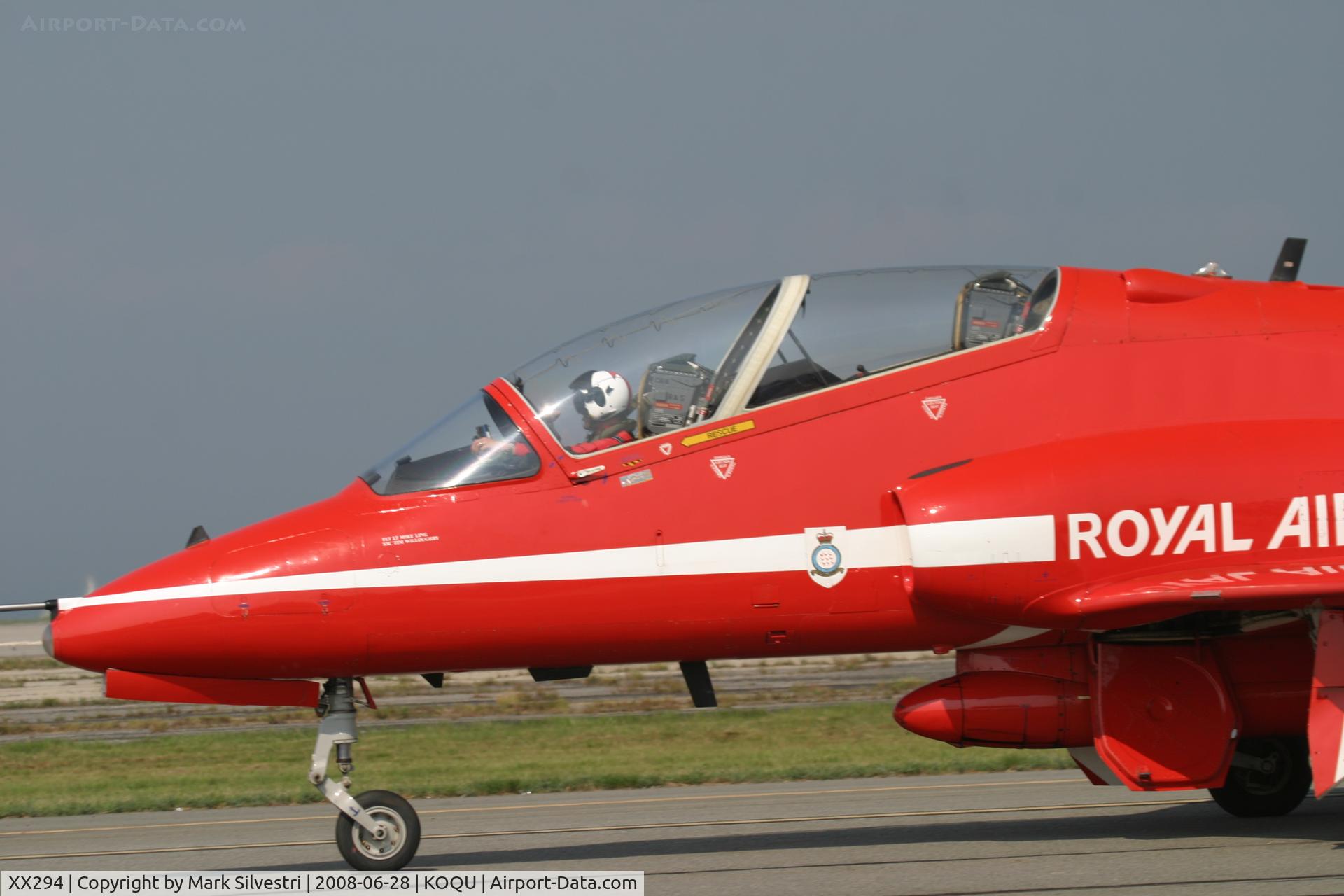 XX294, 1979 Hawker Siddeley Hawk T.1 C/N 122/312119, Quonset Point, RI 2008