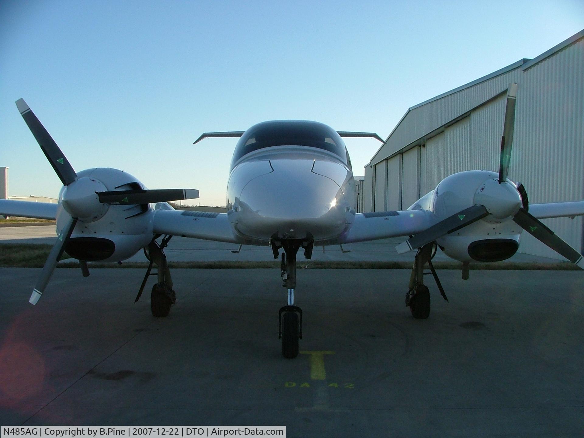 N485AG, 2007 Diamond DA-42 Twin Star C/N 42.AC085, DA42 Straight on view.