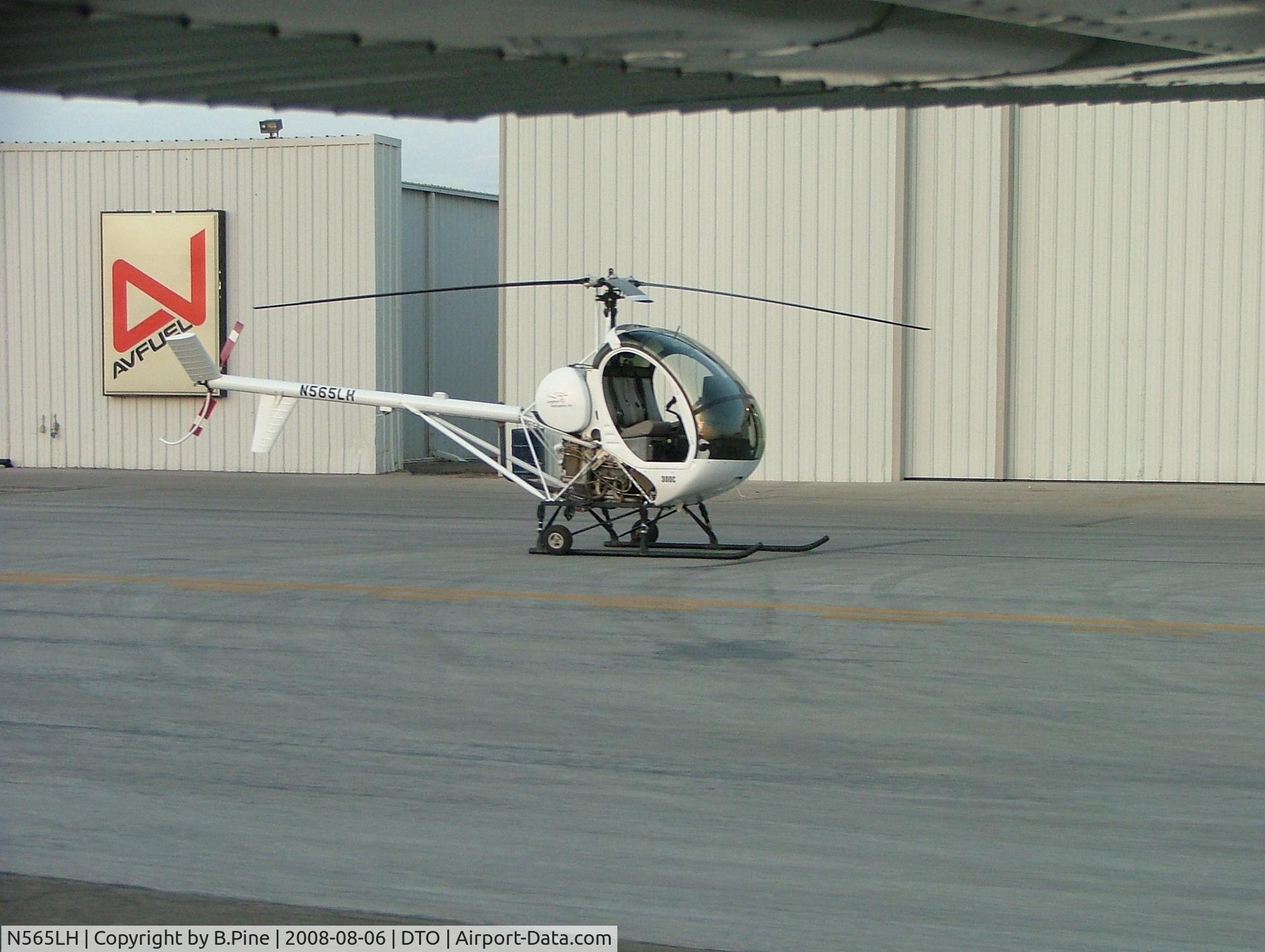 N565LH, 2007 Schweizer 269C C/N S1904, Helicopter at Denton, TX