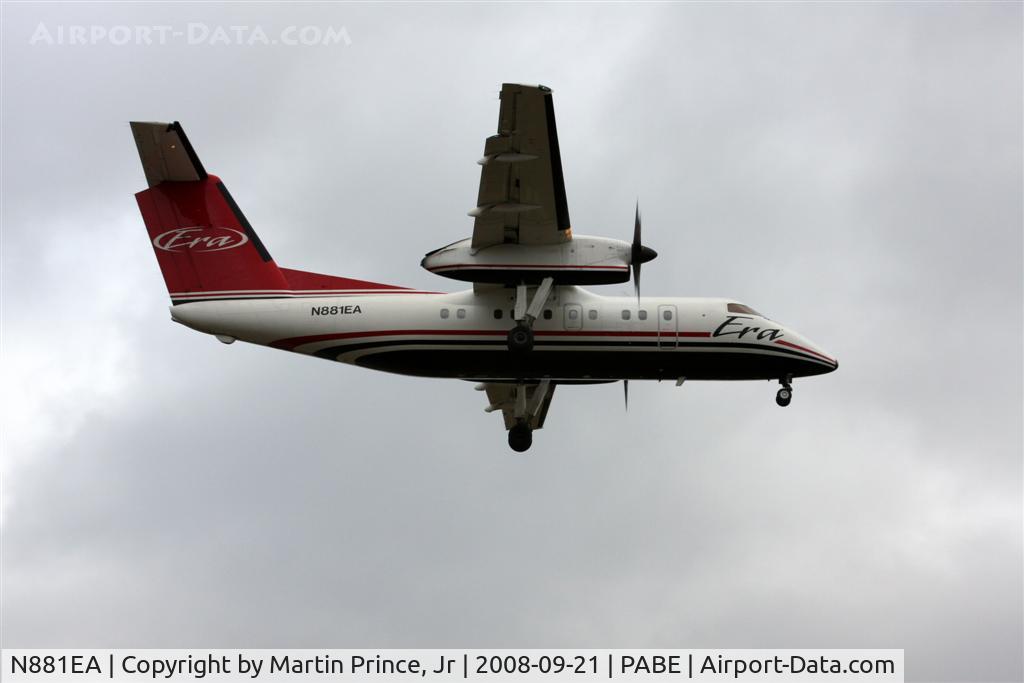 N881EA, 1990 De Havilland Canada DHC-8-106 Dash 8 C/N 233, On Final to Runway 18