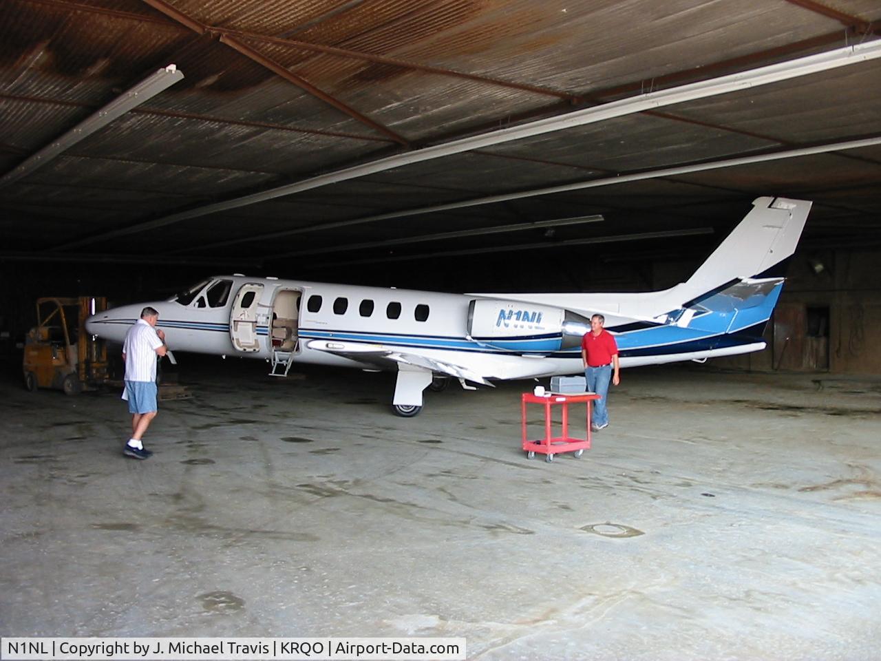 N1NL, 1981 Cessna 550 Citation II C/N 550-0271, This is the last shot of N1NL with this paintjob.  Aircraft is seen here at El Reno before being repainted.  Note: forklift used to lift nose and lower tail, so aircraft will fit in hangar3 at RQO.