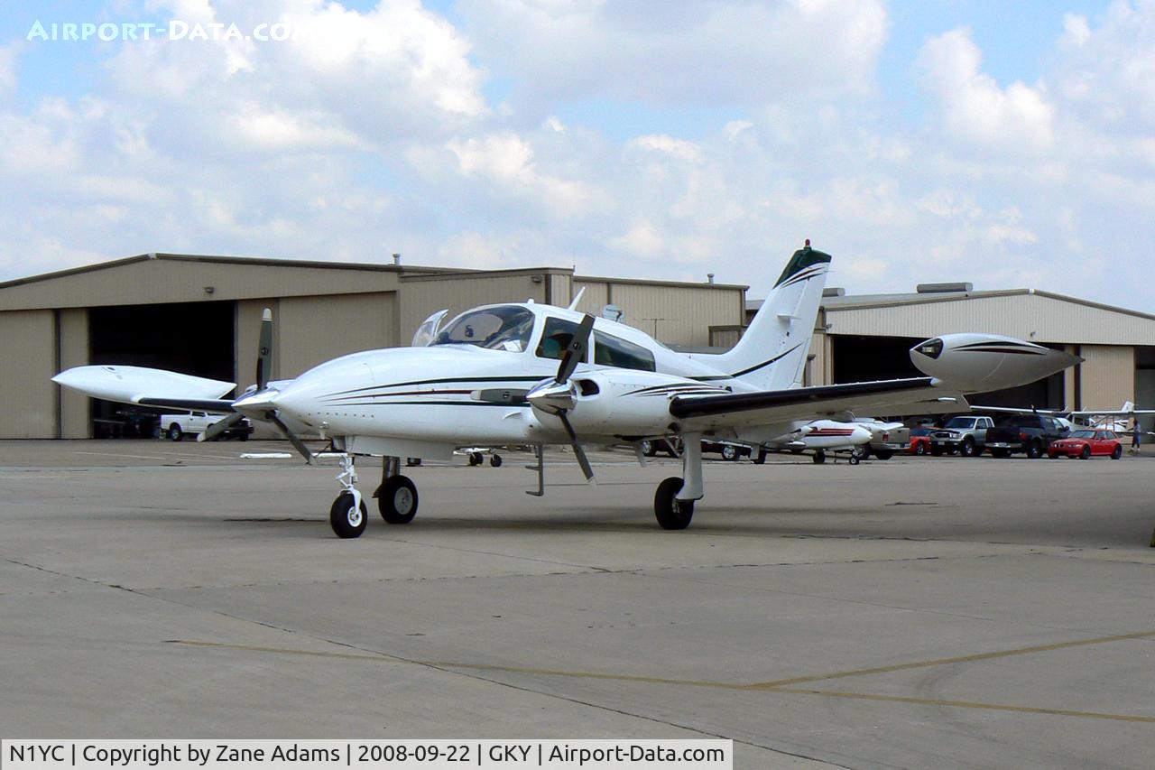N1YC, 1976 Cessna 310R C/N 310R0621, At Arlington Municipal