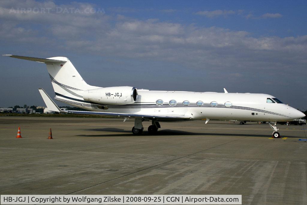 HB-JGJ, 2008 Gulfstream Aerospace GIV-X (G450) C/N 4122, visitor
