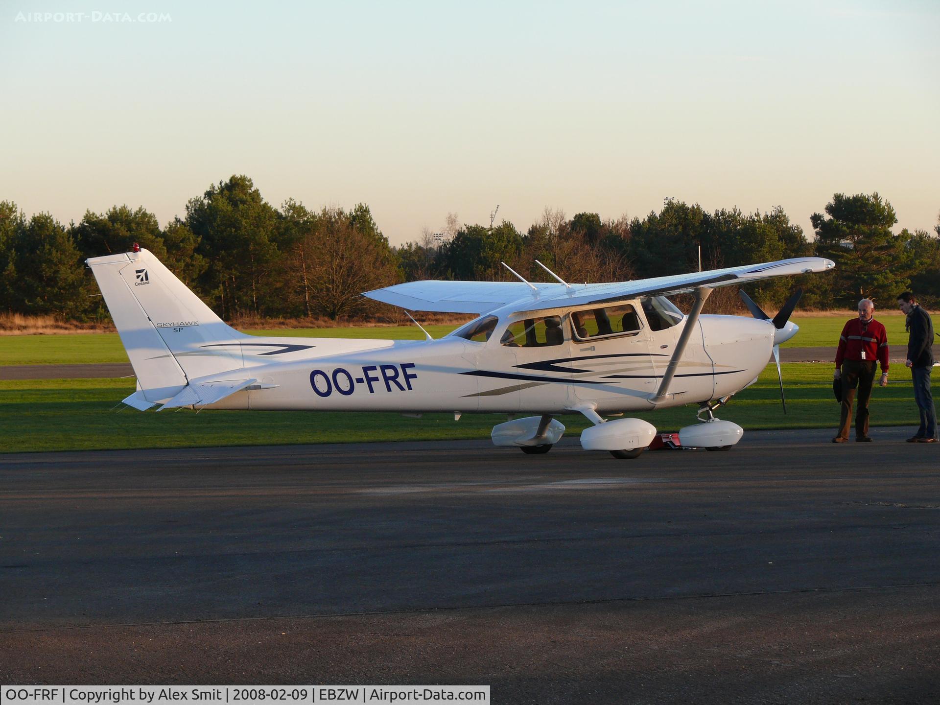 OO-FRF, 2007 Cessna 172S Skyhawk SP C/N 172S10597, Serious looking faces in the nice evening sun