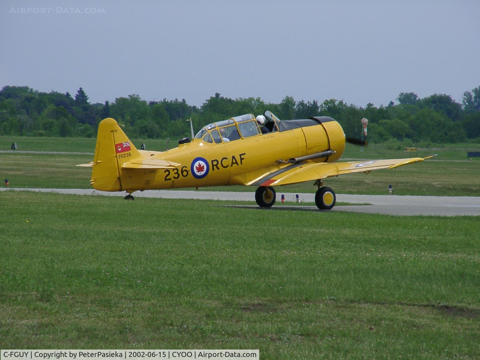 C-FGUY, 1952 Canadian Car & Foundry T-6 Harvard Mk.4 C/N CCF4-27, @ Oshawa Airport