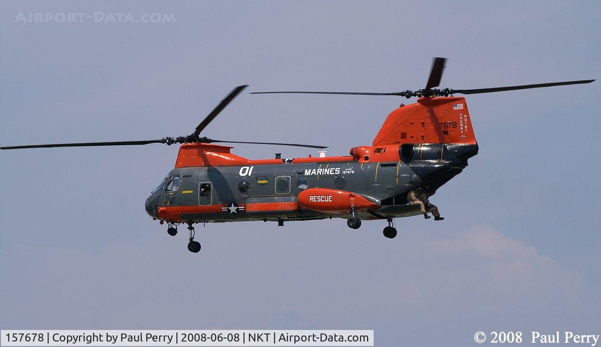 157678, Boeing Vertol HH-46E Sea Knight C/N 2577, Trolling in front of the crowd