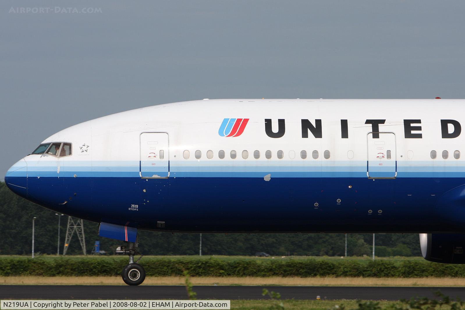 N219UA, 2001 Boeing 777-222 C/N 30551, AMS Trip